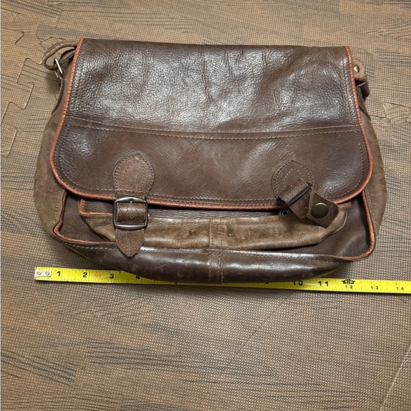 Leather messenger bag - Picture 6 of 7